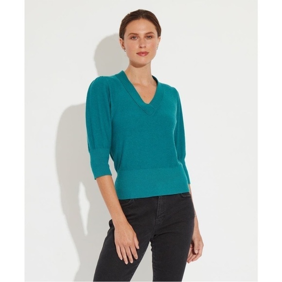 R Label The Reset - The Looker Sweater in Macadamia - Picture 5 of 5